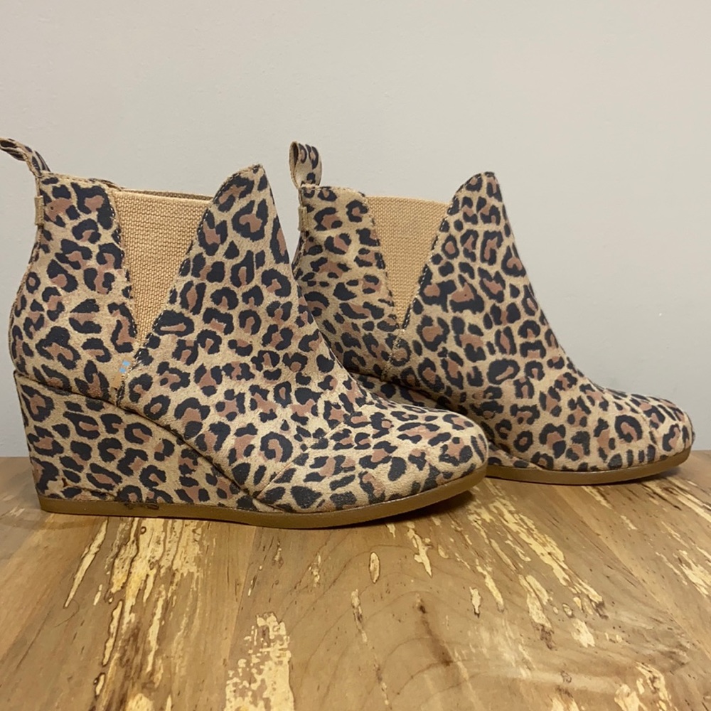 TOMS Leopard Wedge